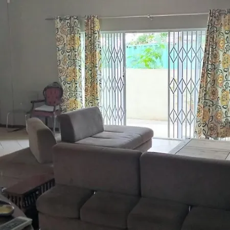 Lovely And Spacious 3 Bedroom Apartment Flic en Flac Exterior photo