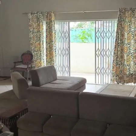 Lovely And Spacious 3 Bedroom Apartment Flic en Flac Exterior photo