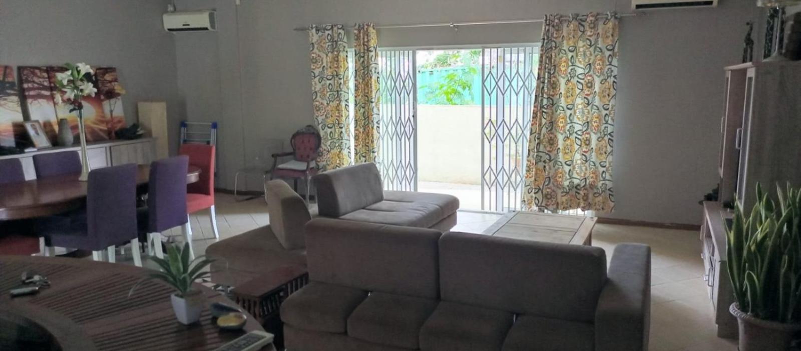 Lovely And Spacious 3 Bedroom Apartment Flic en Flac