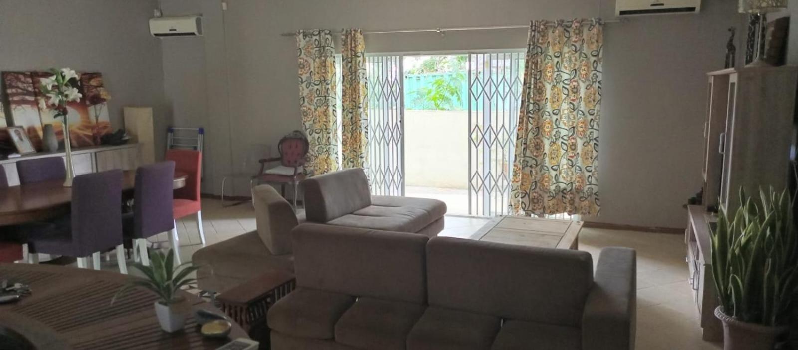 Lovely And Spacious 3 Bedroom * Flic en Flac